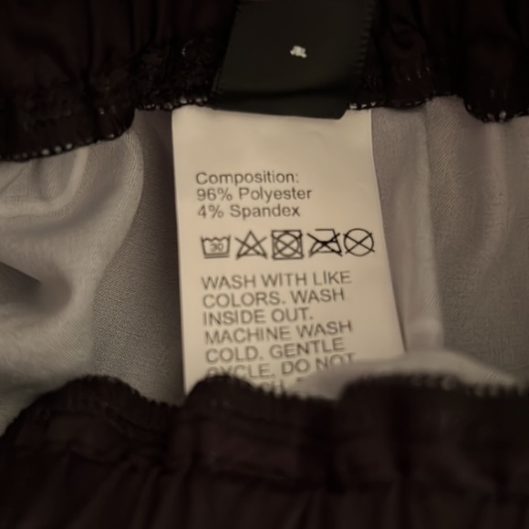 Black with hearts/ 94% polyester/ size 6 - Picture 3 of 4